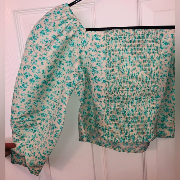 Levi’s floral blouse - Picture 6 of 6